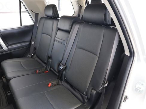 Used 2018 Toyota 4Runner Limited AWD/4WD image 21