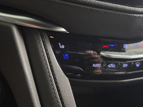Used 2025 Cadillac XT5 Premium Luxury AWD/4WD image 15