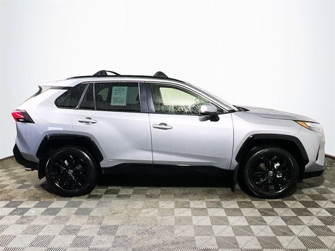 Certified 2025 Toyota RAV4 SE w/ Convenience Package image 9