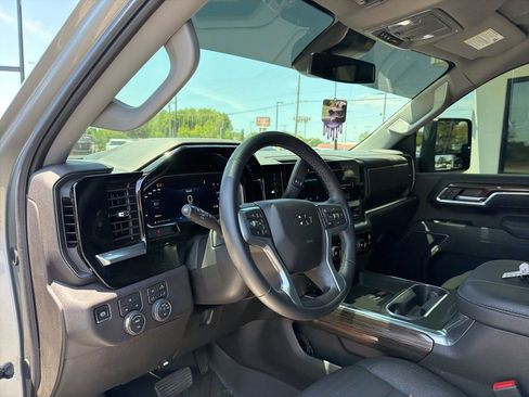 Used 2026 Chevrolet Silverado 2500 LT w/ Trail Boss Package AWD/4WD image 4
