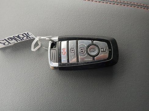 Certified 2025 Ford Explorer Active w/ Active Comfort Package image 27