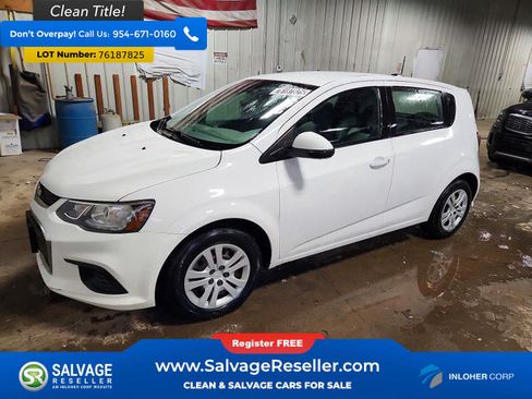 Used 2017 Chevrolet Sonic LT FWD image 1