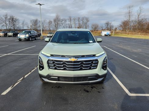 New 2026 Chevrolet Equinox LT w/ Convenience Package II image 2
