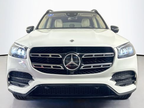 Used 2021 Mercedes-Benz GLS 580 4MATIC image 3