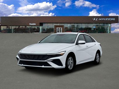 New 2026 Hyundai Elantra SE