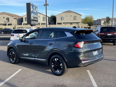 New 2026 Kia Sportage LX image 3