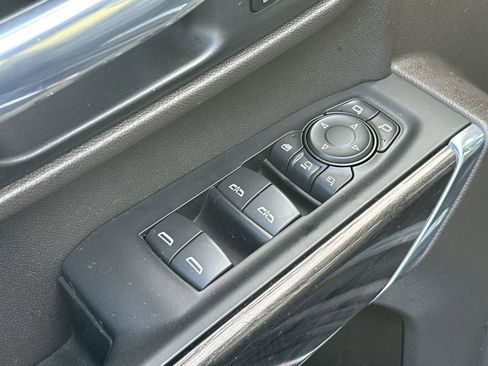 Used 2020 Chevrolet Silverado 3500 LTZ w/ LTZ Plus Package image 15