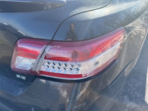 Used 2011 Toyota Camry image 5