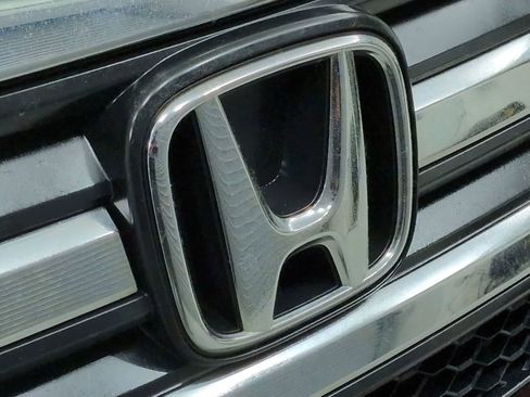 Used 2017 Honda Pilot EX-L image 11