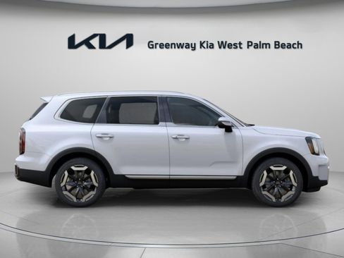 New 2025 Kia Telluride EX image 9