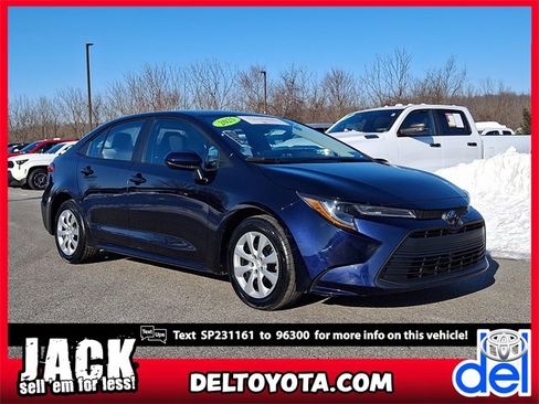 Certified 2025 Toyota Corolla LE image 1