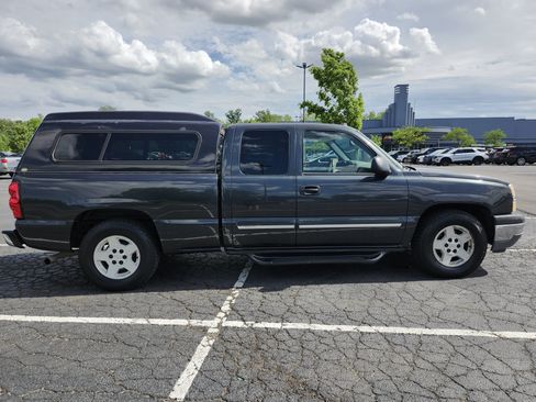 Used 2005 Chevrolet Silverado 1500 LS w/ Safe And Sound Package RWD image 17