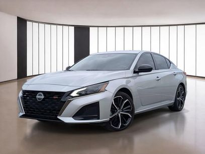 Used 2024 Nissan Altima 2.5 SR