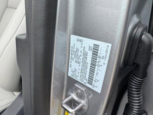 New 2026 Lincoln Nautilus Premier image 23