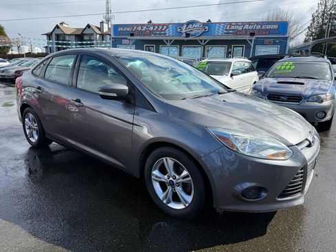 Used 2014 Ford Focus SE image 3