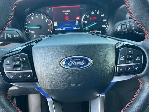 Used 2023 Ford Explorer ST-Line w/ Class IV Trailer Tow Package AWD/4WD image 15