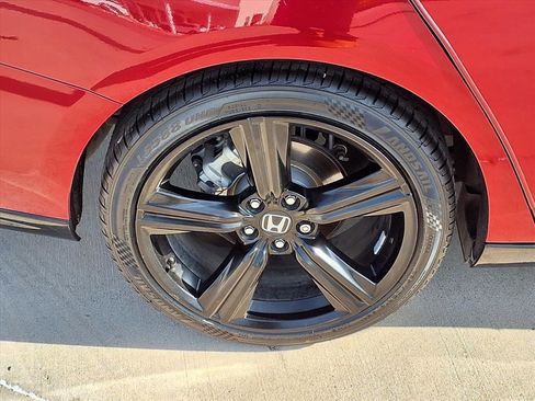 Used 2024 Honda Accord Sport image 9