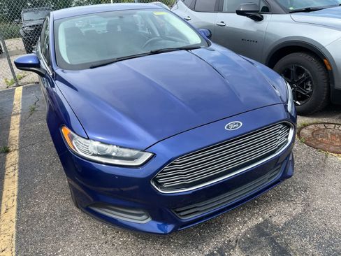 Used 2014 Ford Fusion S FWD image 19