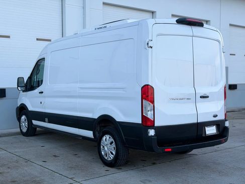 Used 2021 Ford Transit 250 Medium Roof image 3