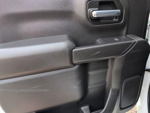 Used 2021 Chevrolet Silverado 1500 LT image 31