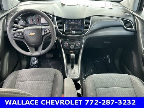 Certified 2022 Chevrolet Trax LS w/ Tint and Cruise Package image 16