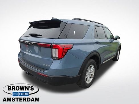 Used 2025 Ford Explorer Active AWD/4WD image 8