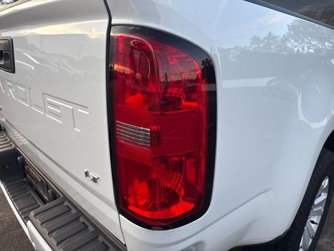 Used 2022 Chevrolet Colorado LT w/ Fleet Safety Package RWD image 8