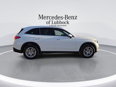 New 2026 Mercedes-Benz GLC 300 GLC 300 image 9