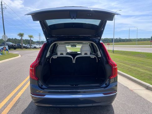 Used 2023 Volvo XC90 B6 Plus w/ Protection Package Premier AWD/4WD image 5