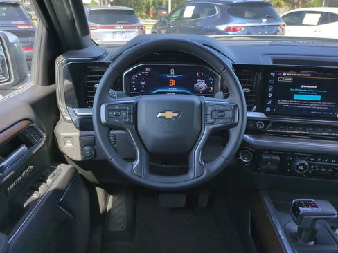 Used 2025 Chevrolet Silverado 1500 High Country RWD image 15