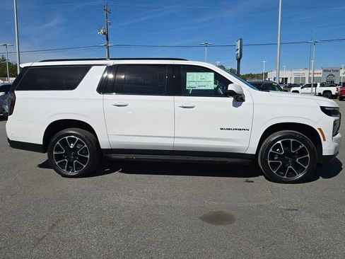 New 2026 Chevrolet Suburban RST w/ Comfort Package AWD/4WD image 6