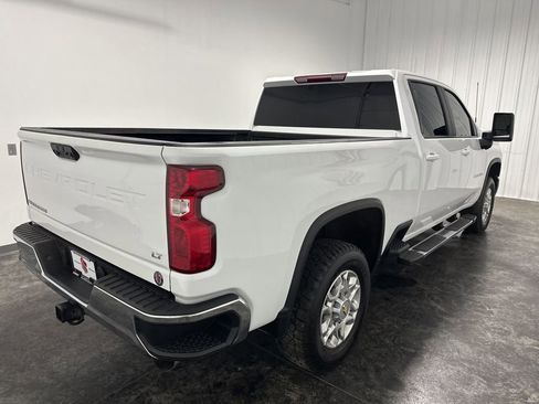 Used 2024 Chevrolet Silverado 2500 LT AWD/4WD image 6
