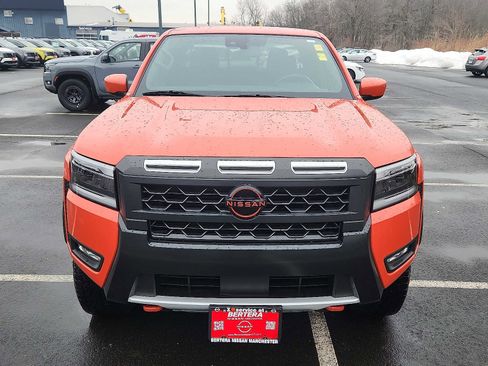 Used 2025 Nissan Frontier PRO-4X image 2