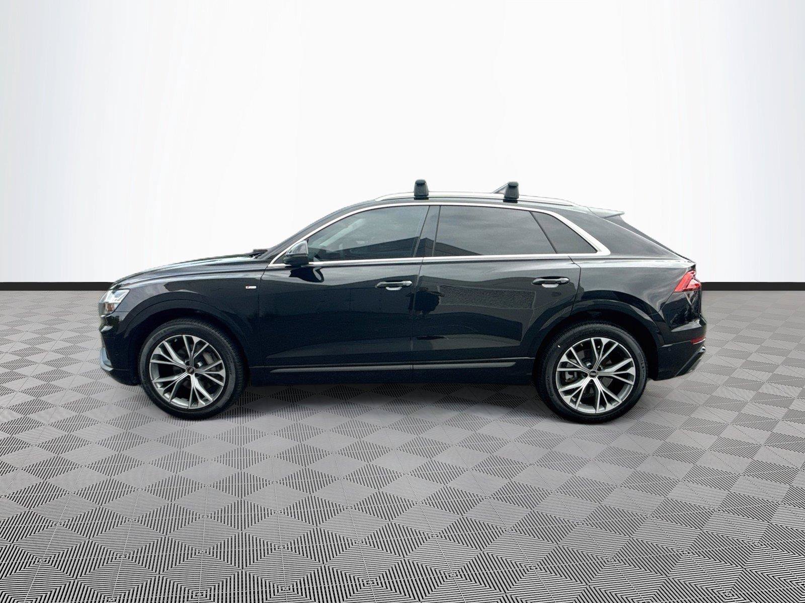Used 2023 Audi Q8 Premium Plus AWD/4WD image 4