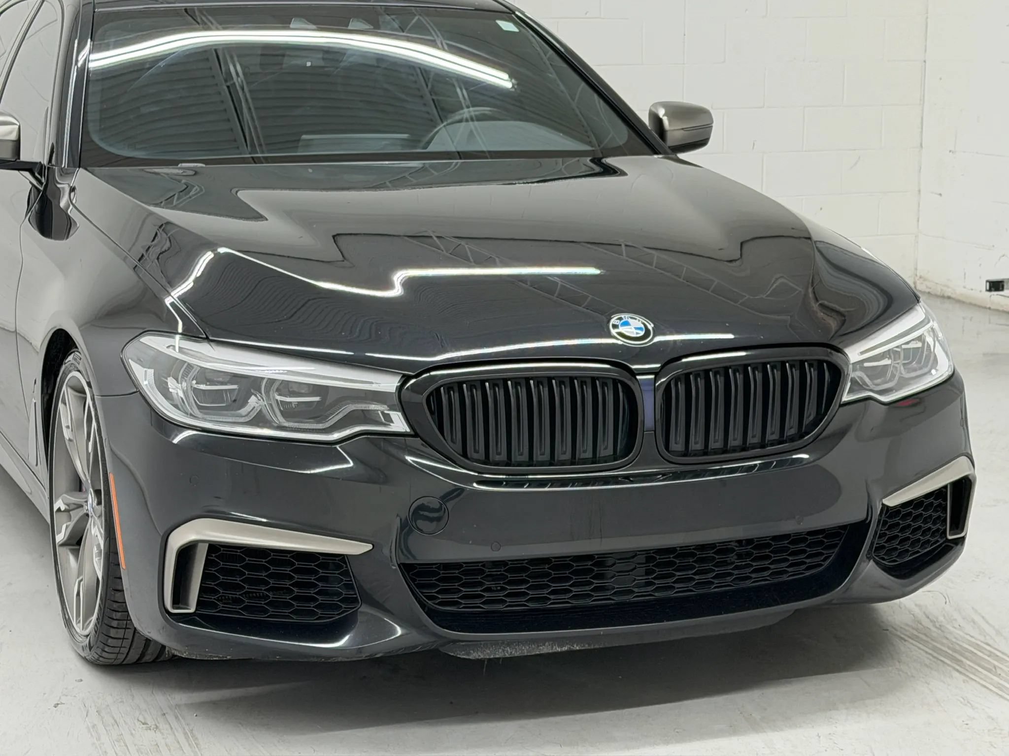 Used 2020 BMW M550i xDrive AWD/4WD image 90
