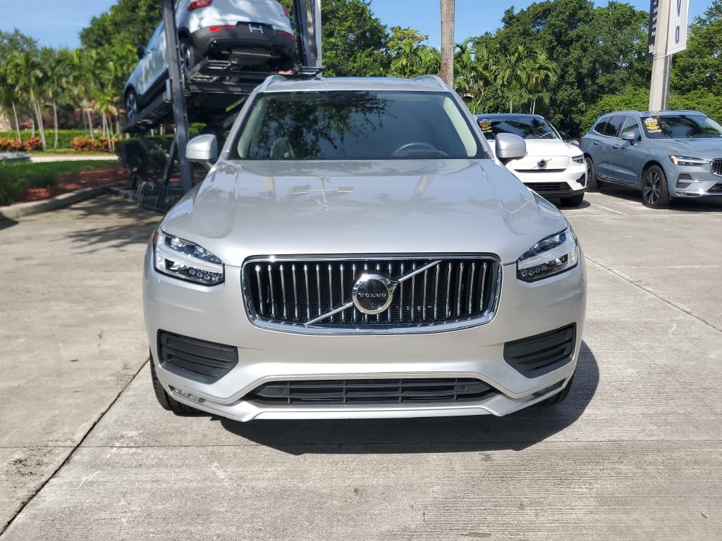 Used 2022 Volvo XC90 T6 Momentum w/ Advanced Package AWD/4WD image 2