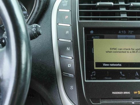 Used 2019 Lincoln MKC Reserve w/ MKC Technology Package FWD image 24