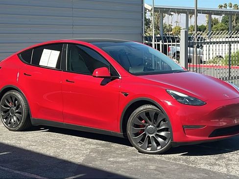 Used 2022 Tesla Model Y Performance AWD/4WD image 1