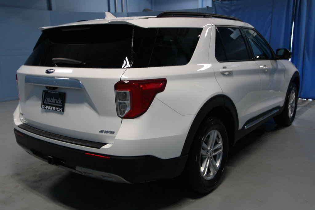 Used 2023 Ford Explorer XLT w/ Equipment Group 202A AWD/4WD image 34