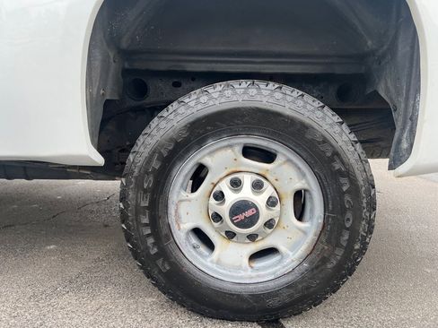 Used 2013 GMC Sierra 2500 W/T w/ Snow Plow Prep Package image 28