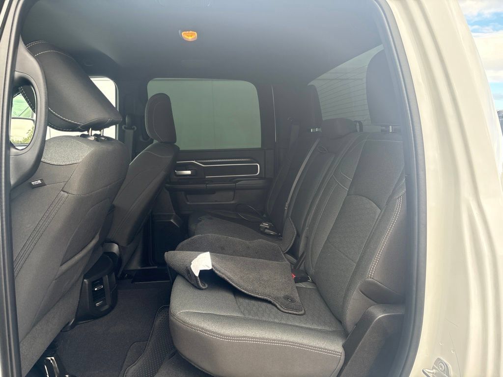 Used 2025 RAM 2500 Big Horn AWD/4WD image 10