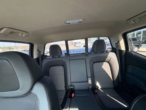 Used 2019 Chevrolet Colorado Z71 AWD/4WD image 26