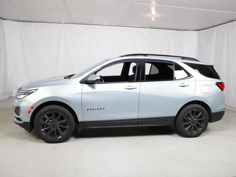 Used 2022 Chevrolet Equinox RS image 23