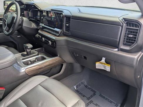 Used 2024 Chevrolet Silverado 1500 RST w/ Redline Edition AWD/4WD image 22