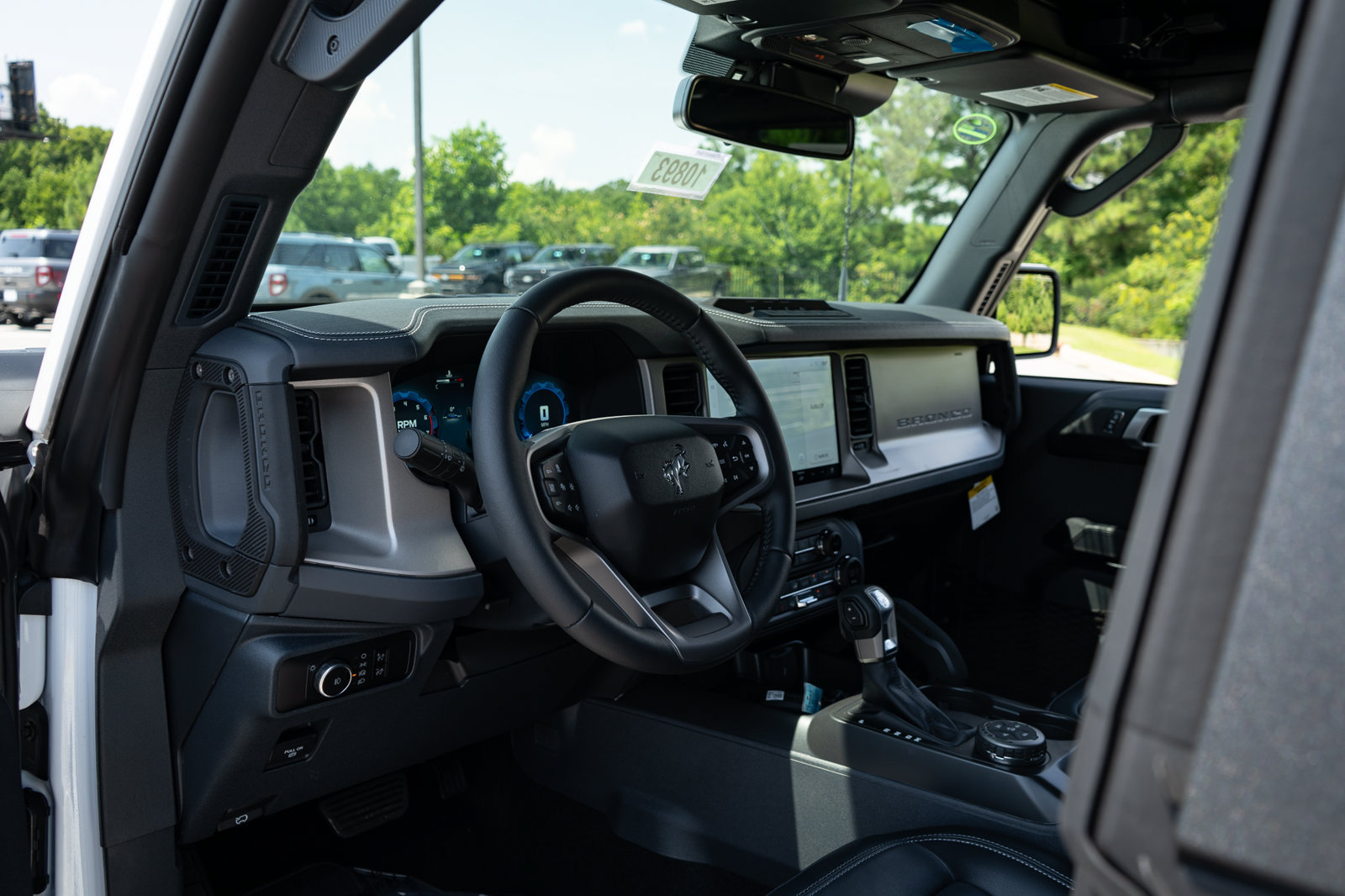 New 2026 Ford Bronco Outer Banks w/ Sasquatch Package AWD/4WD image 13