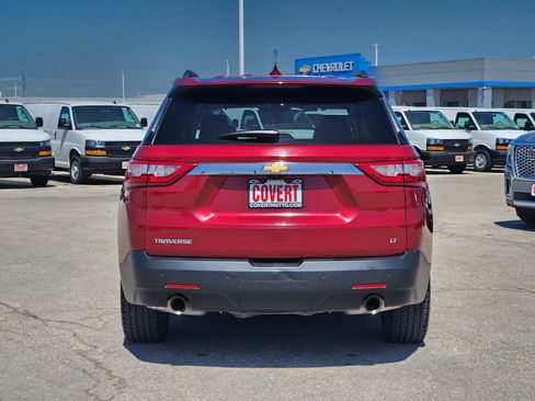 Used 2019 Chevrolet Traverse LT w/ LT Premium Package FWD image 6