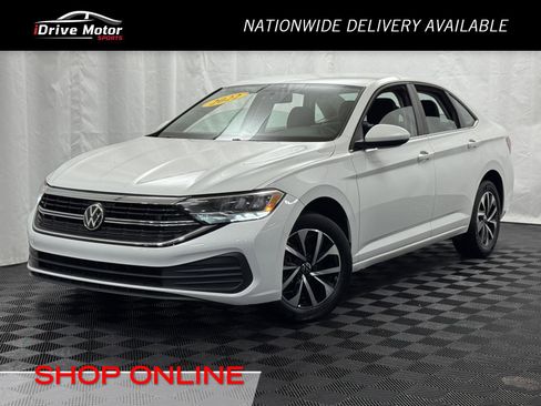 Used 2022 Volkswagen Jetta S image 1