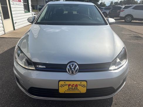 Used 2016 Volkswagen e-Golf SE w/ DC Fast Charging Package image 3