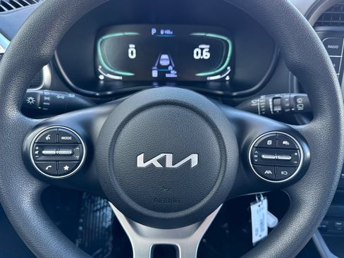 Used 2024 Kia Soul LX w/ Option Group 015 FWD image 24