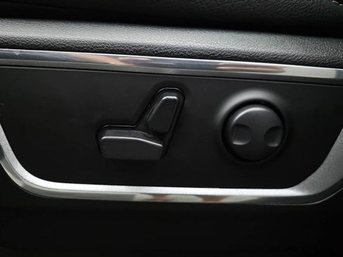 Used 2023 RAM 1500 Laramie AWD/4WD image 35